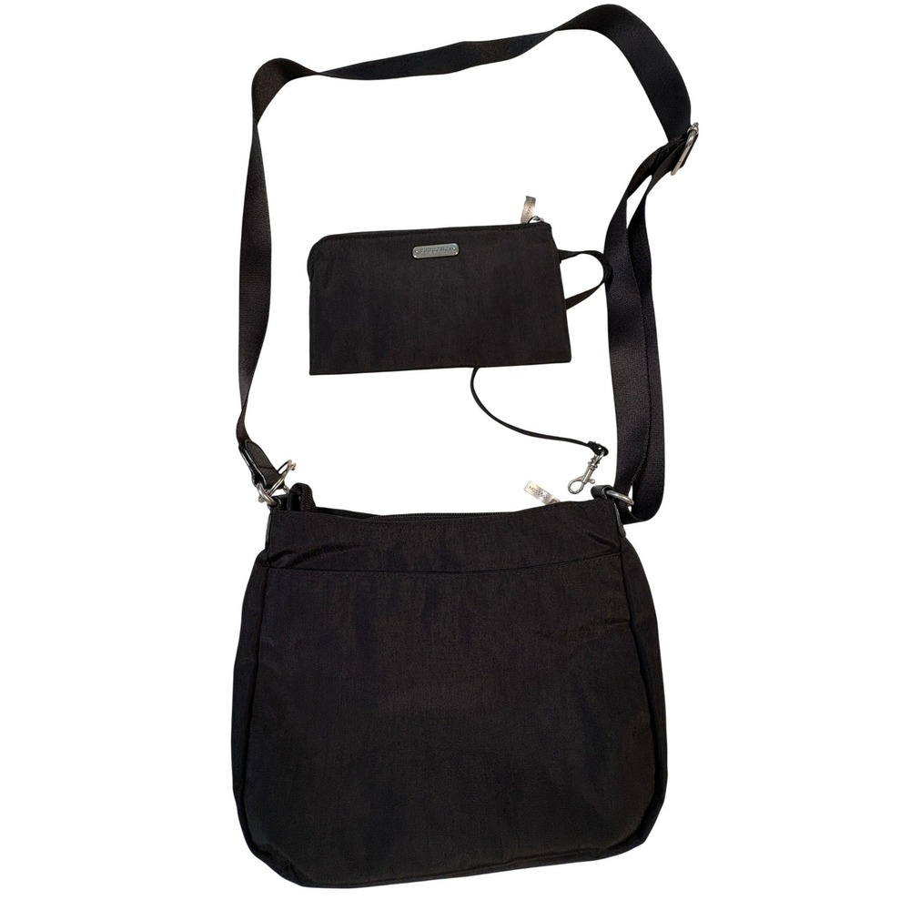 Baggallini Everywhere Crossbody Bag Black Nylon Travel Purse with Wristlet - Picture 2 of 11